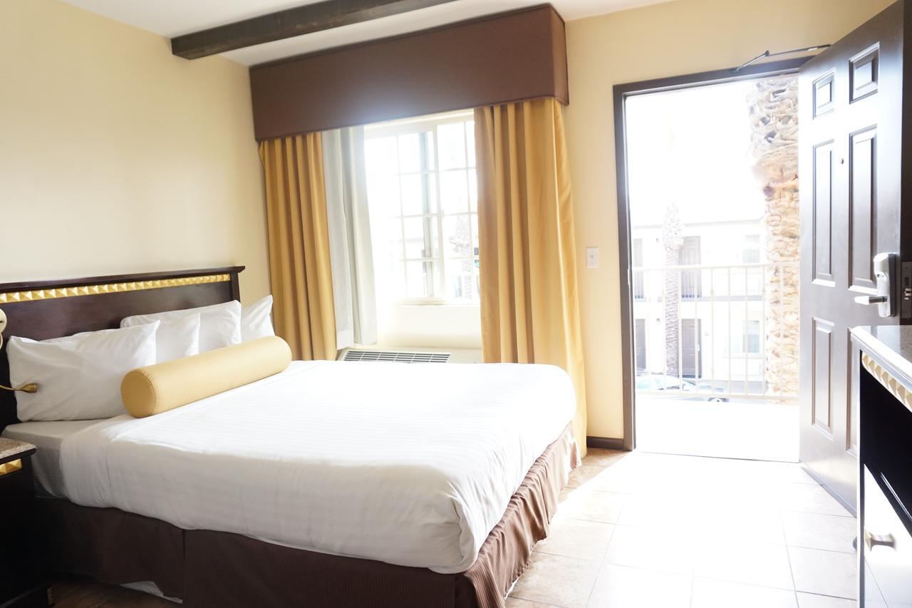 Tuscan Garden Hotel
