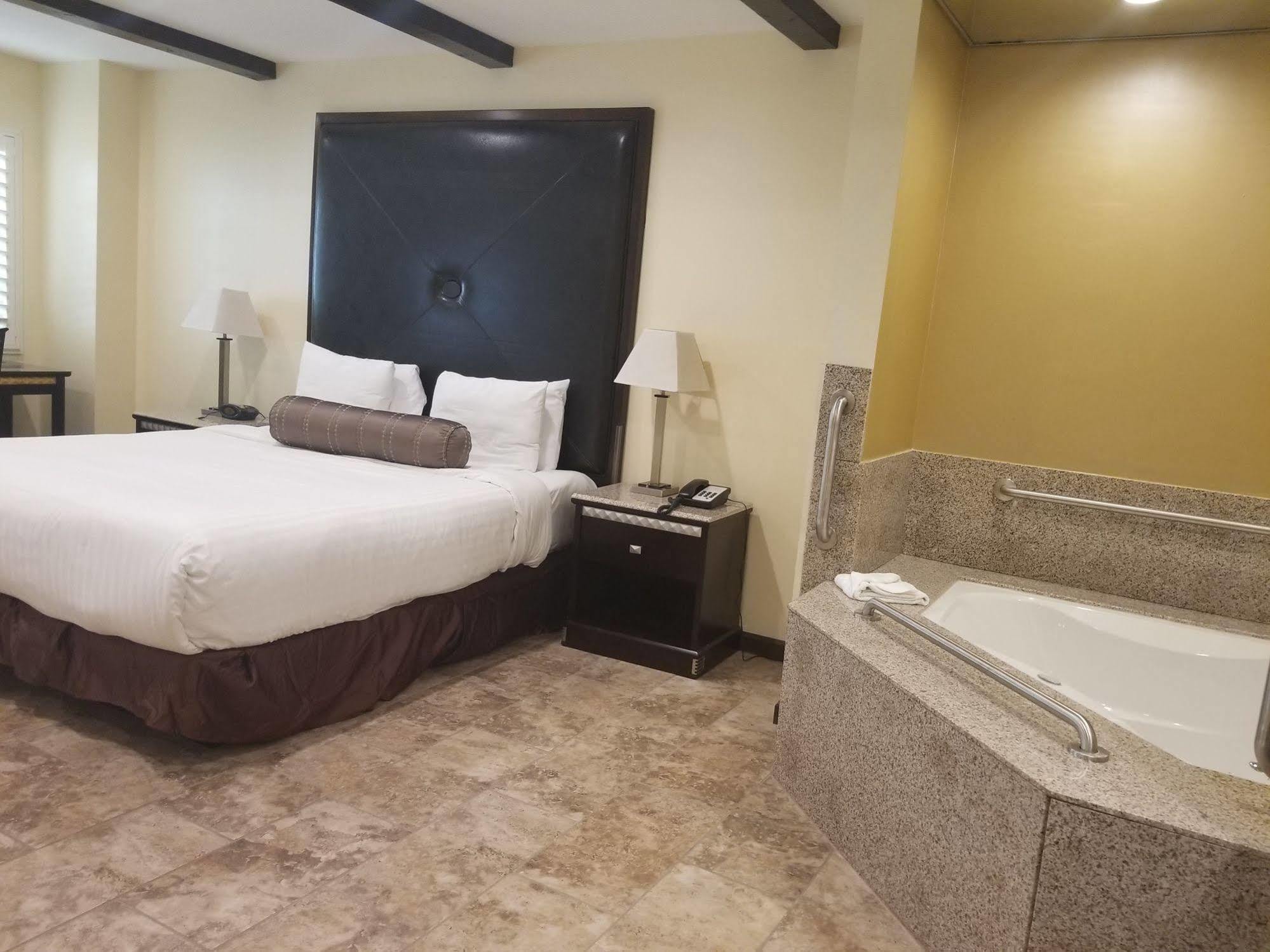 Tuscan Garden Hotel
